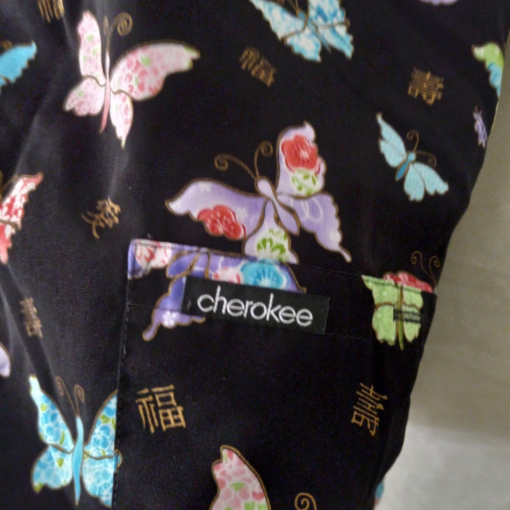 Scrub top - Picture 2 of 3